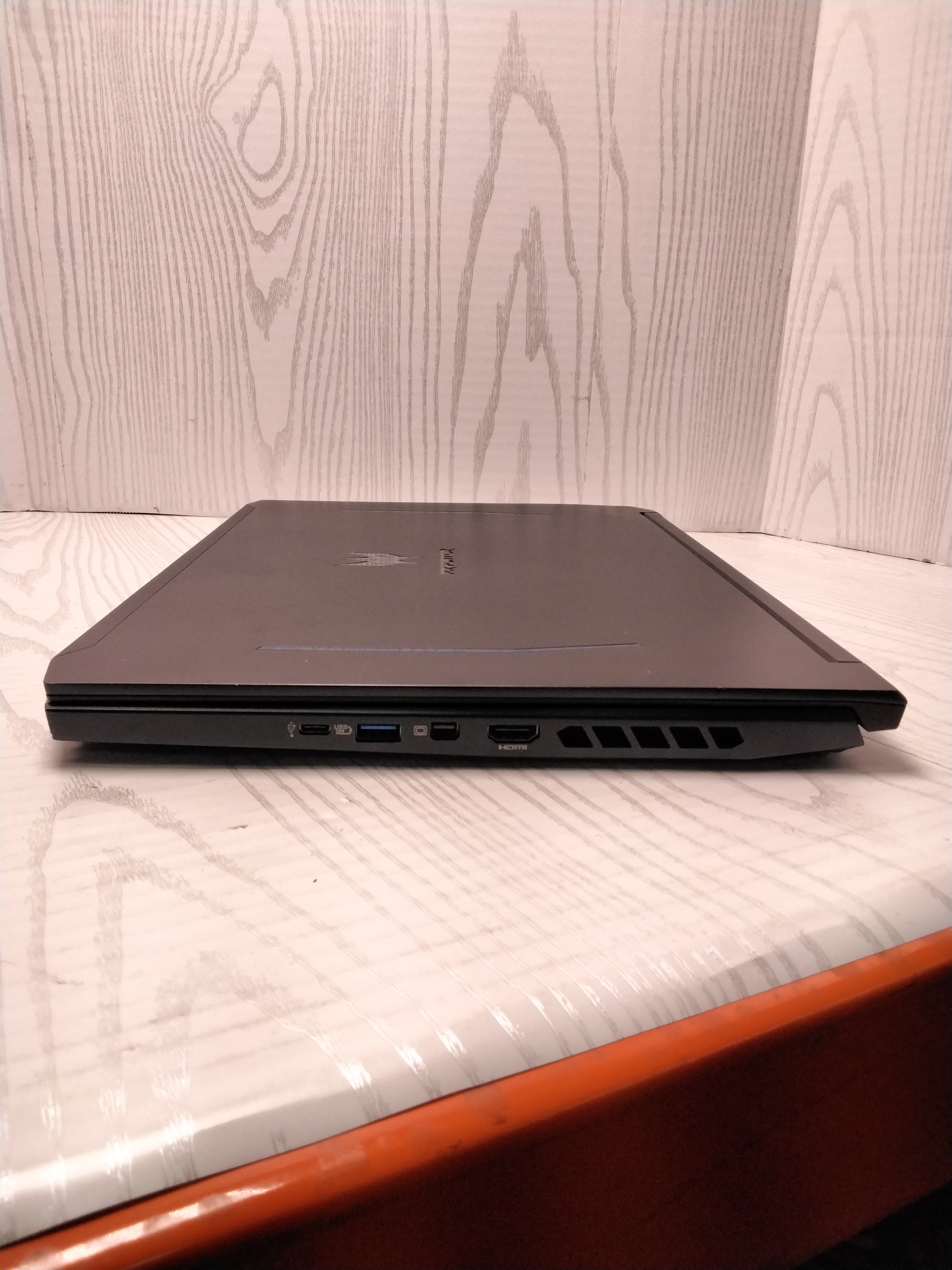 Acer Predator Helios 300 Gaming Laptop, 15.6", i7-9750H, 16GB DDR4, 256GB SSD (7861616804078)